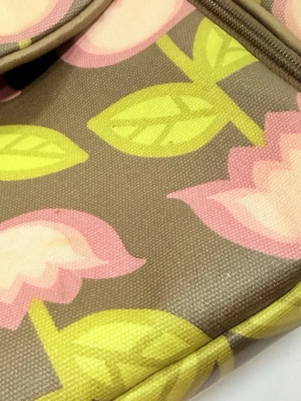 Petunia Pickle Bottom Tulip Heavenly Holland Abundance Boxy Diaper Bag Backpack